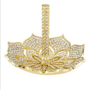 Olivia Riegel Gold Windsor Ring Holder